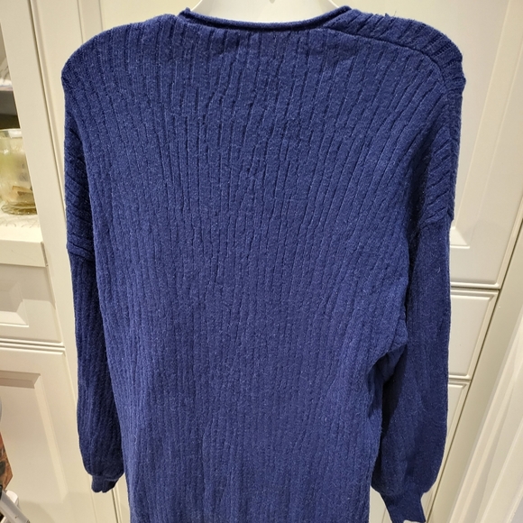 Cardigan - Picture 2 of 3